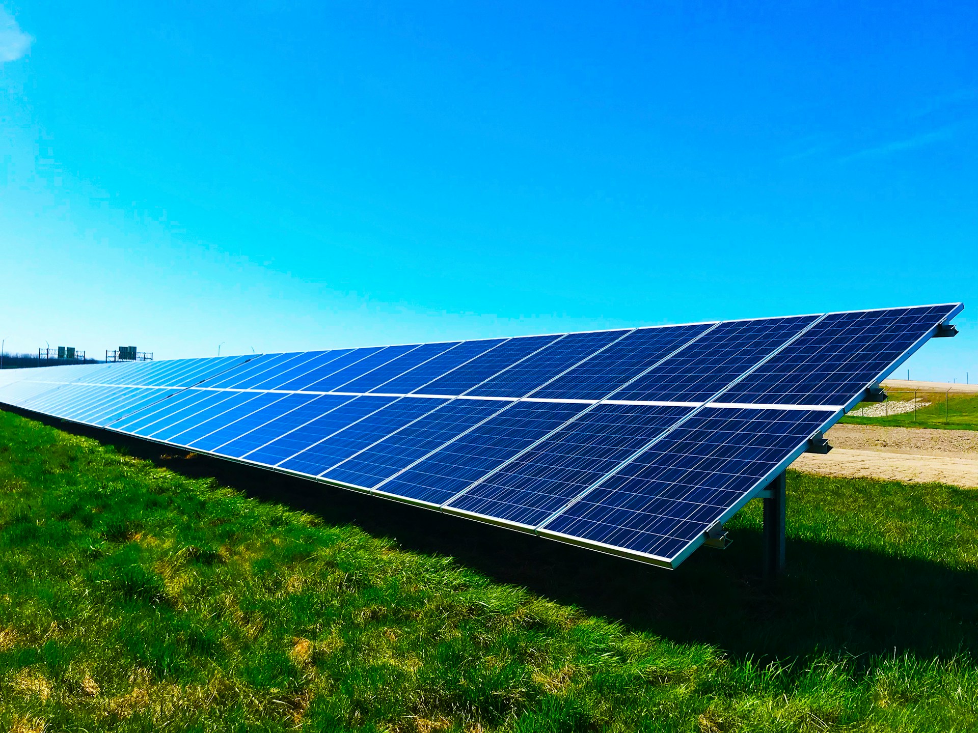 The Real Benefits of Going Solar for Industrial Users